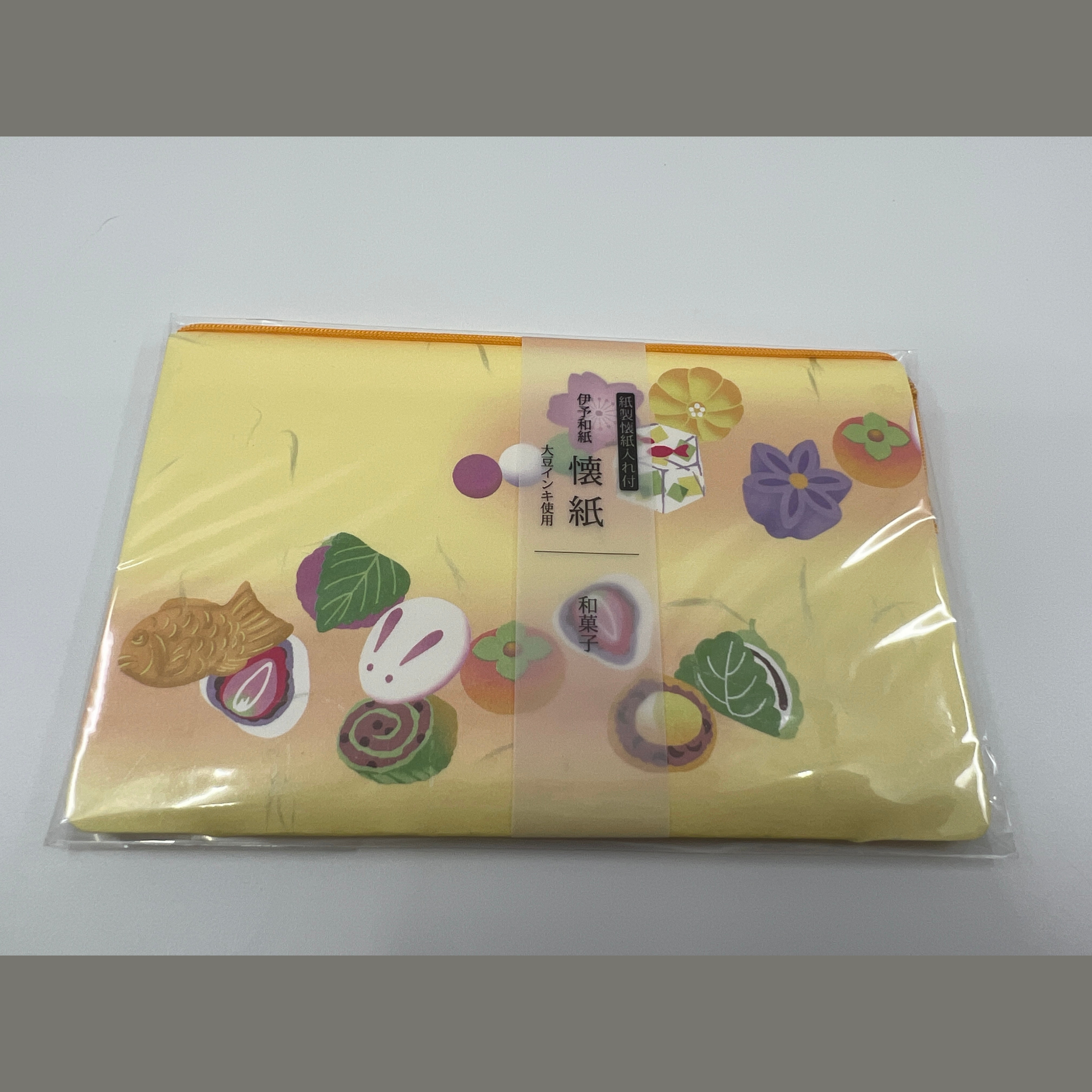 Kaishi Japanese Sweets with paper case